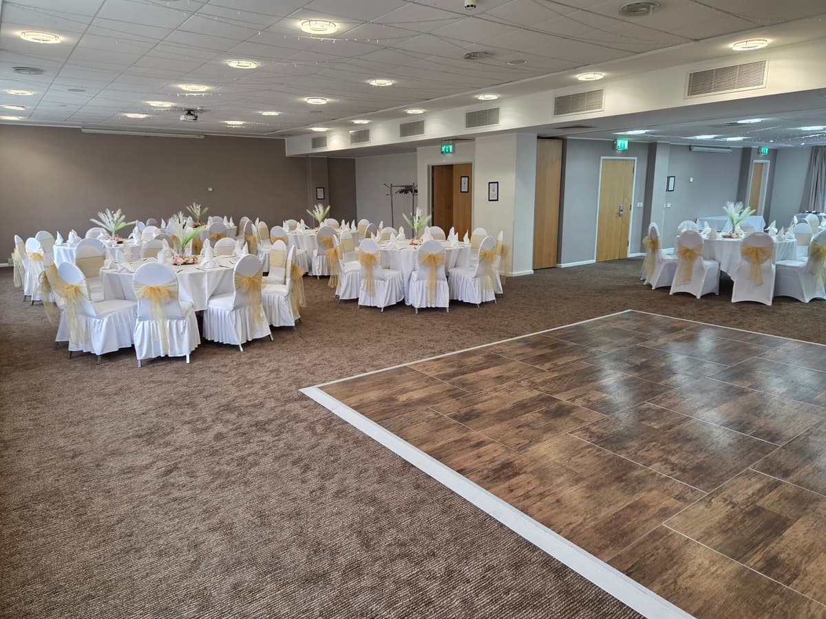 Dunraven / Holder Suite