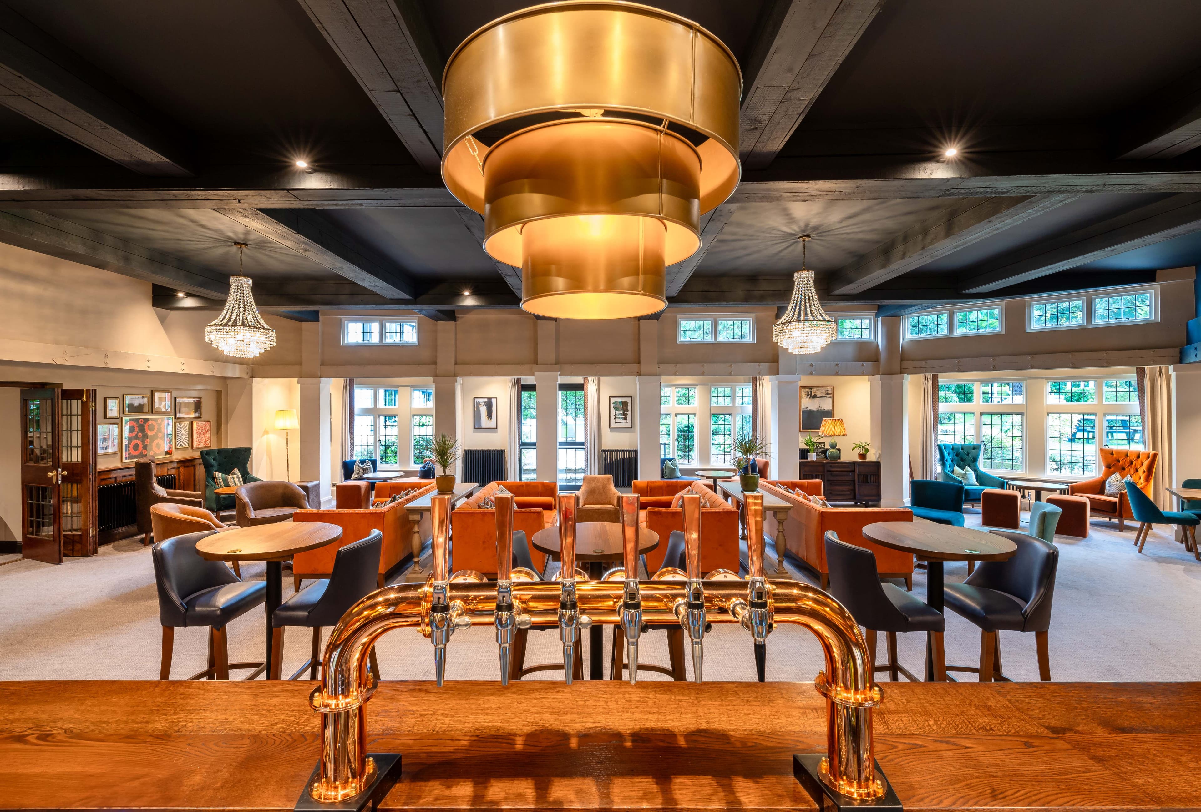 Bar and lounge