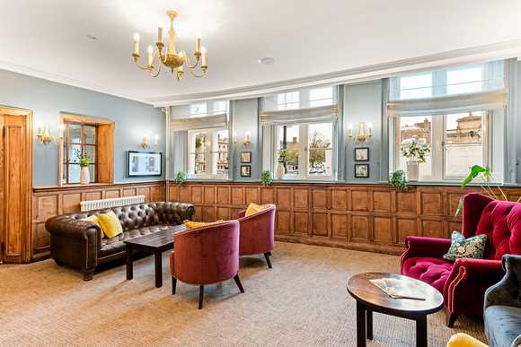 The Lynn bar