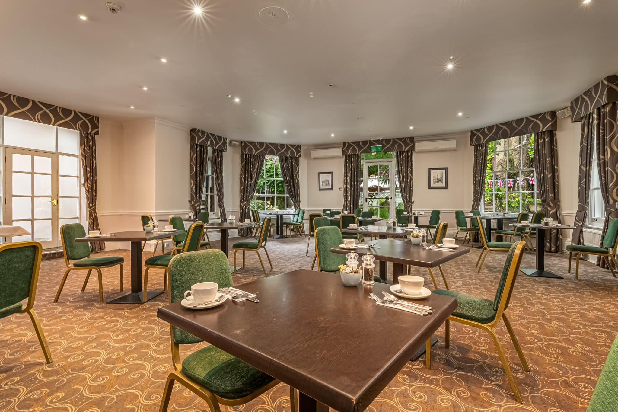 Squires Suite overlooking the Courtyard